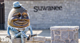 Suwanee Sculpture