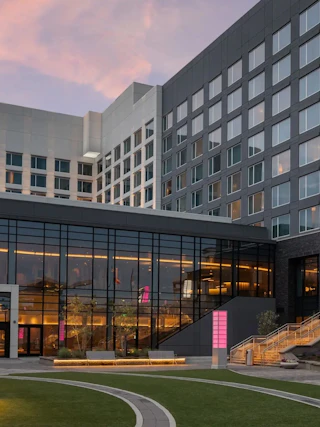 exterior of the westin hotel in county county, ga